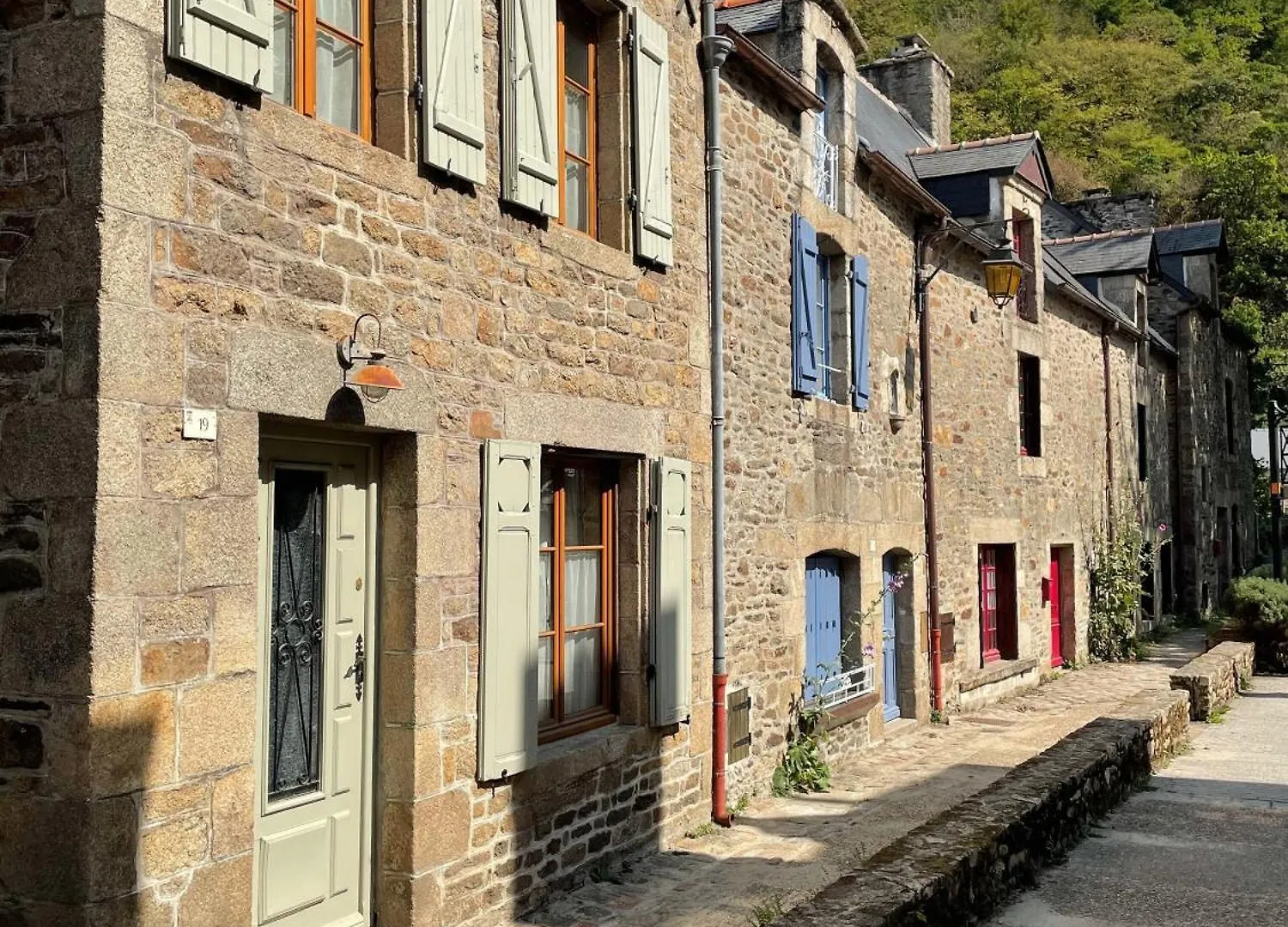 Impasse Des Mysteres - La Maison Des Sorciers Lehon/Dinan